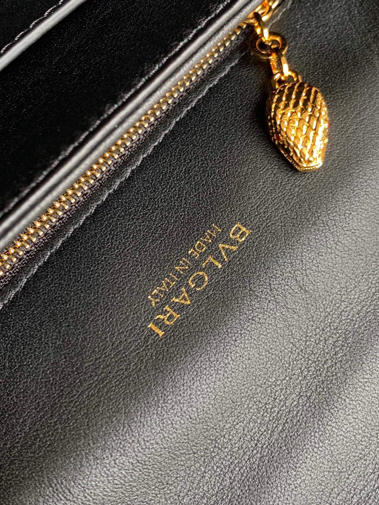 TÚI BVLGARI SERPENTI CALFSKIN BLACK