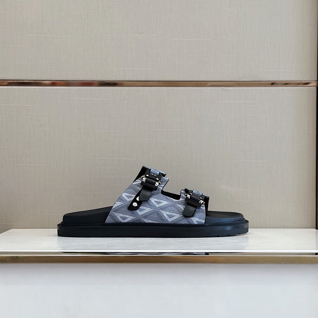 DÉP DIOR AQUA SLIPPER