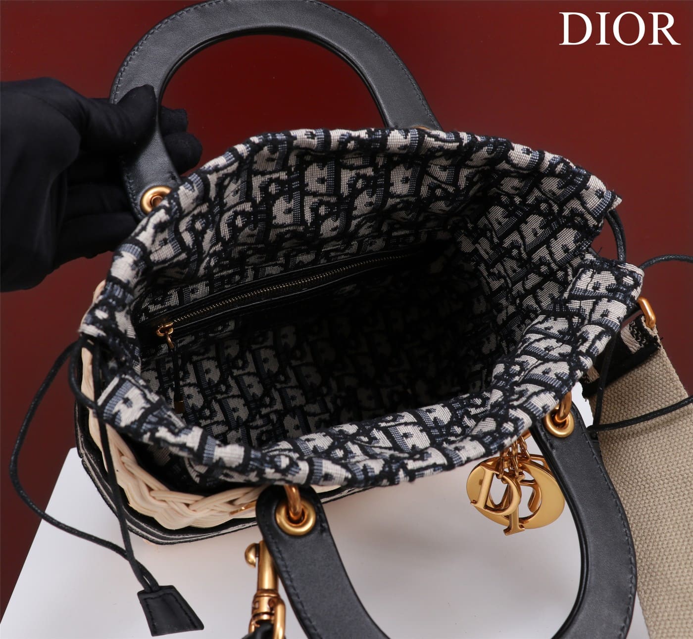 TÚI Dior Women Medium Lady Dior Bag Natural Wicker and Light Black Oblique Jacquard dệt tay bằng liễu gai
