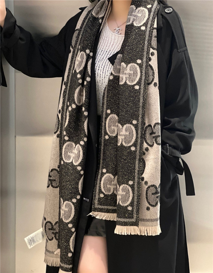 KHĂN Gucci GG Black scarf