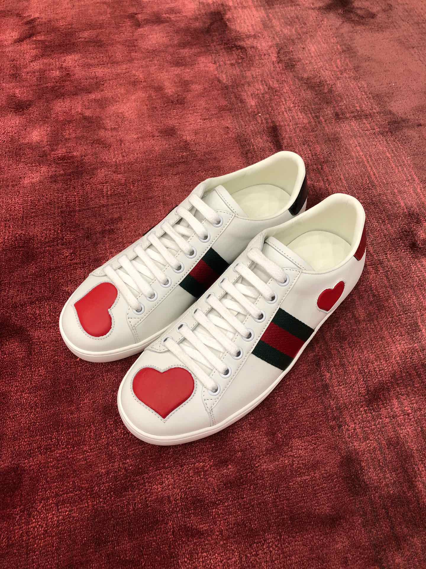 GIÀY GUCCI Leather Ace Sneakers Heart White