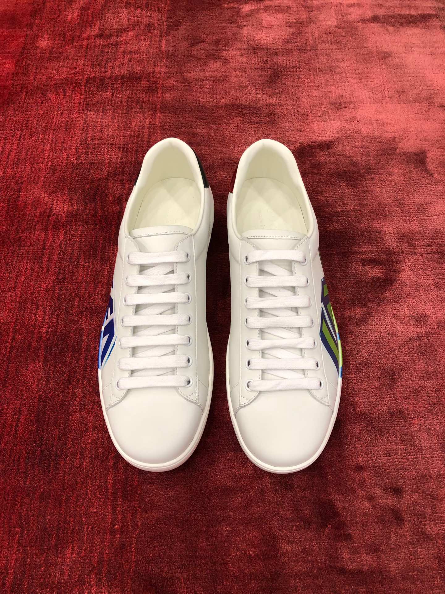 GIÀY GUCCI Leather Ace Sneakers Love White