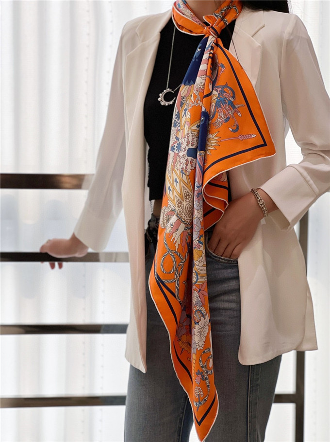 KHĂN Hermes Le Sacre Des Saisons Silk scarf