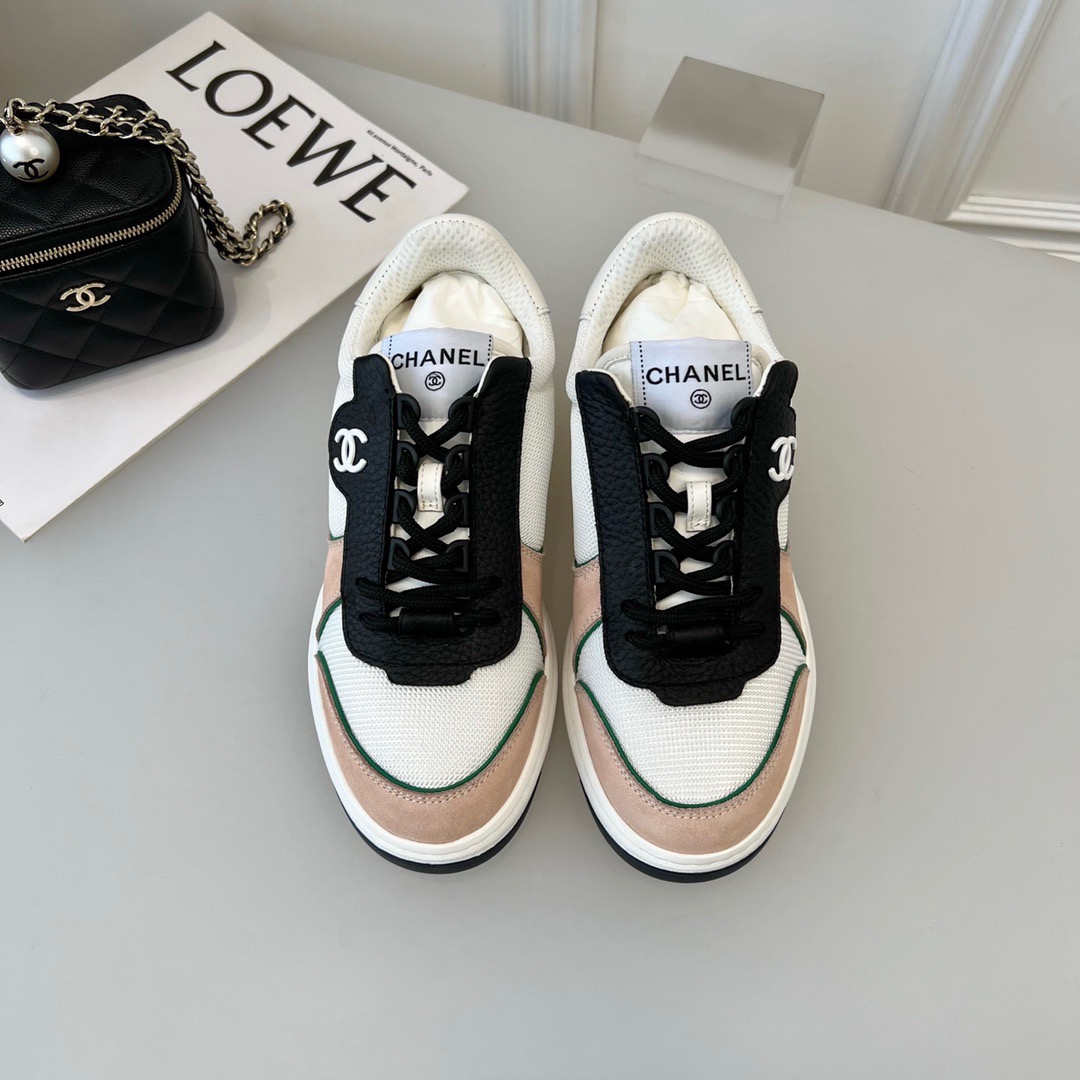 GIÀY CHANEL CC LOGO SNEAKERS shoes