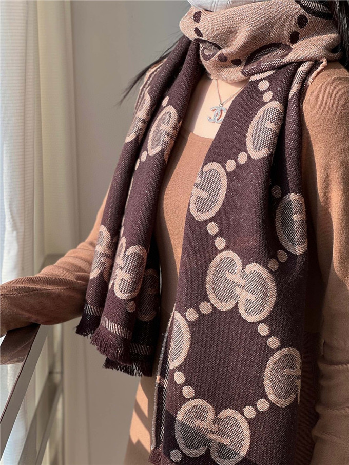 KHĂN Gucci GG Brown scarf