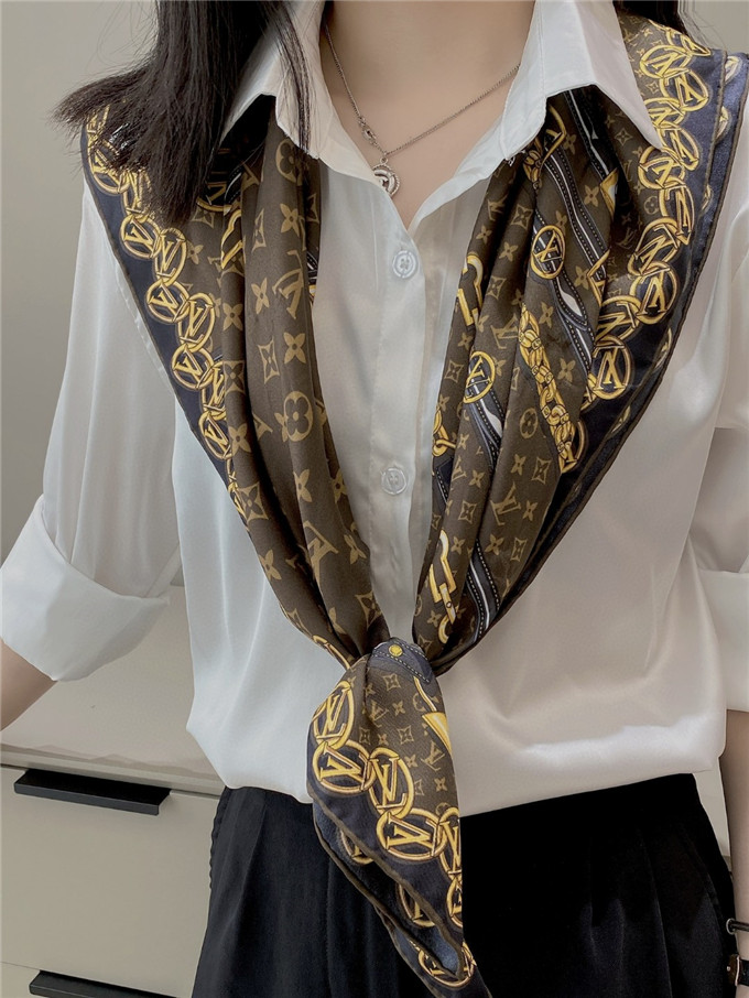 KHĂN Louis Vuitton Silk scarf