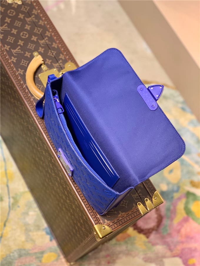 Túi LOUIS VUITTON s lock a4 pouch bag