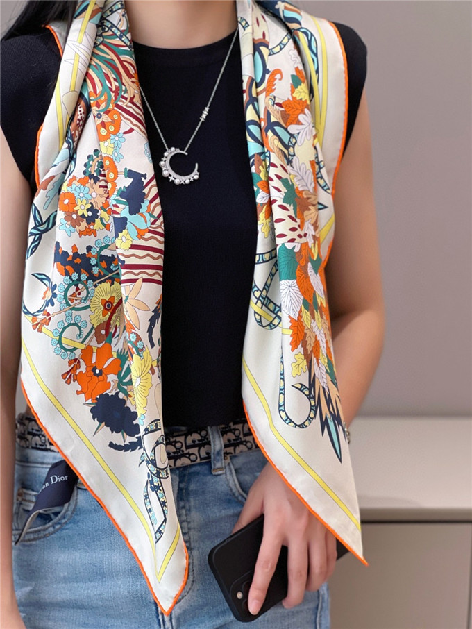 KHĂN Hermes Le Sacre Des Saisons Silk scarf