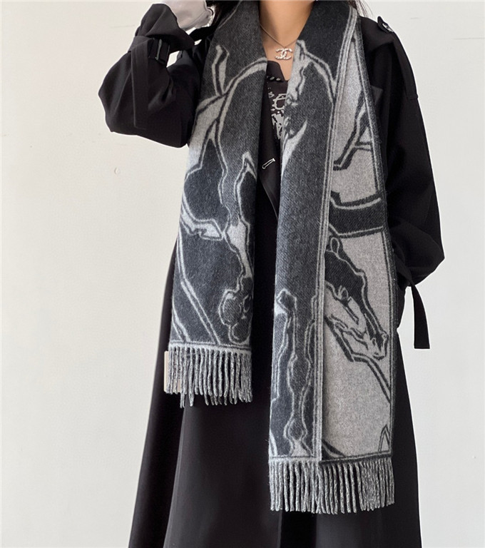 KHĂN Hermes Le Horse Cashmere scarf