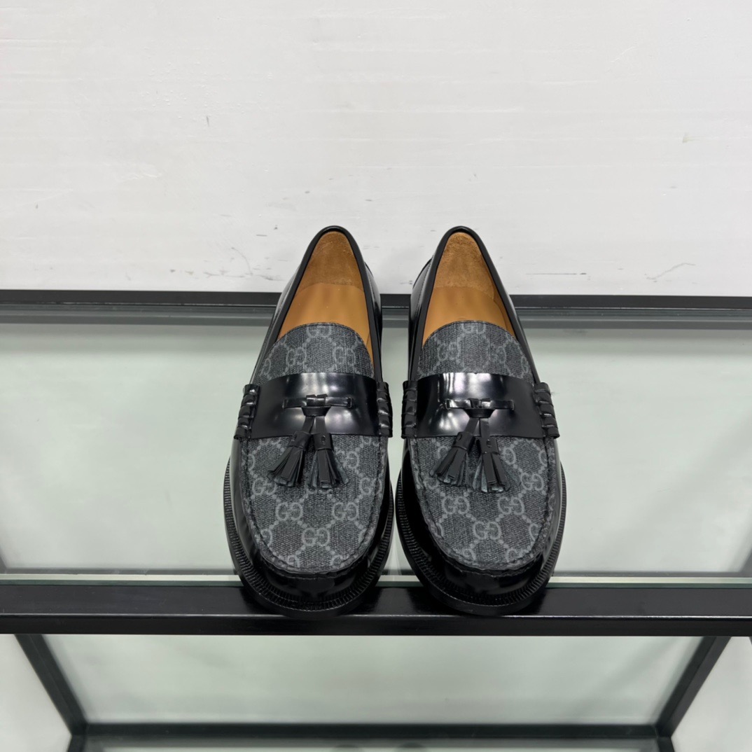 GIÀY GUCCI GG LEATHER  LOGO LOAFER SHOES