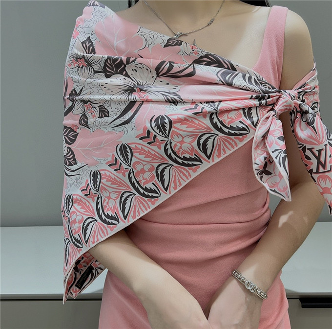 KHĂN Louis Vuitton LV Cashmere scarf