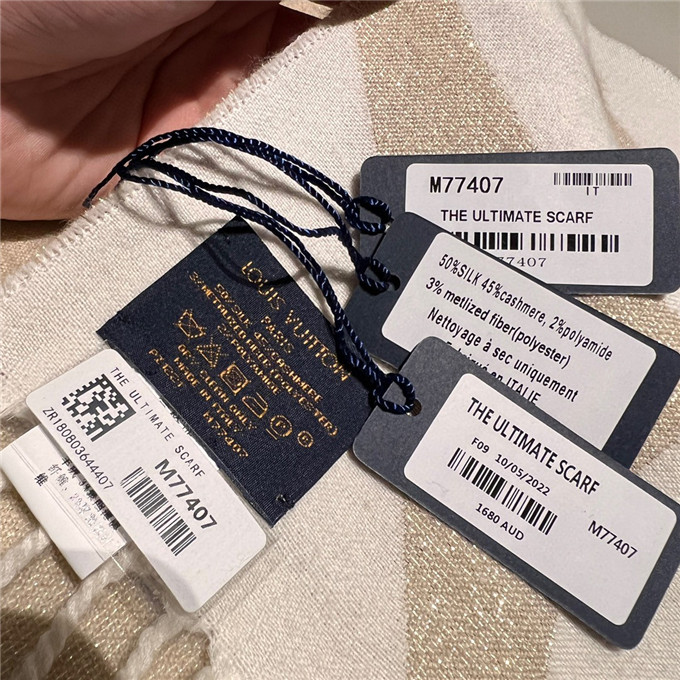 KHĂN Louis Vuitton LV Wool Blend scarf