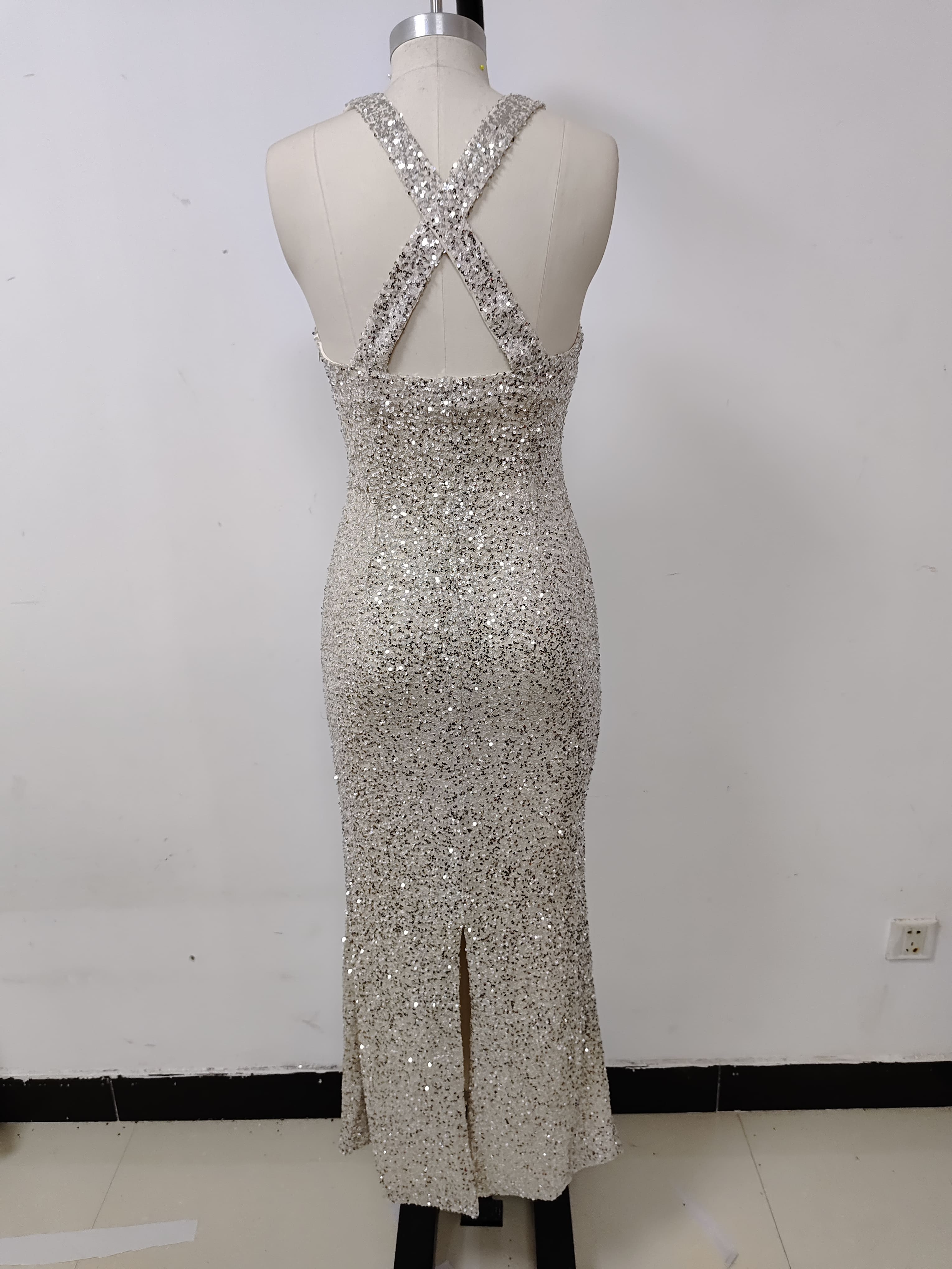 TRANG PHỤC ĐÍNH SEQUIN 13-HÀNG BÁN BUÔN(GIÁ LIÊN HỆ)