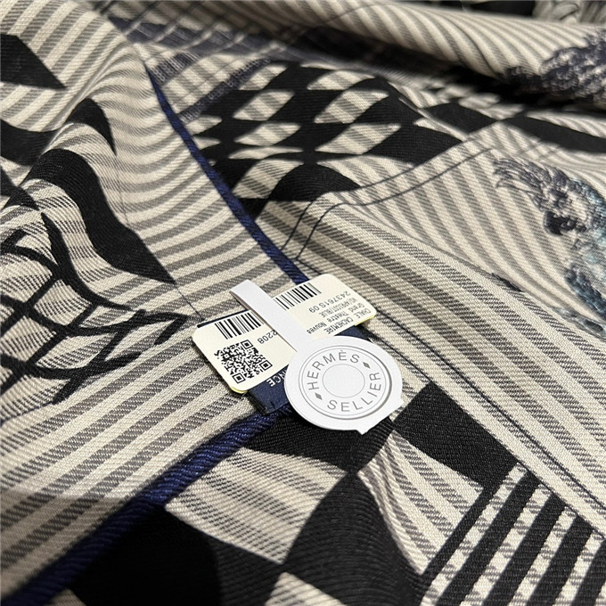 KHĂN Hermes Grand Theatre Nouveau Wool Blend scarf