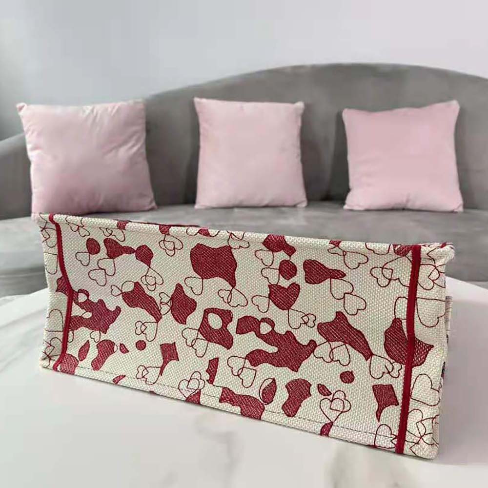 TÚI Dior Women Dioramour Dior Book Tote Red and White D-Royaume D Amour Embroidery