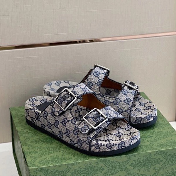 DÉP GUCCI GG CANVAS MAN SLIPPER