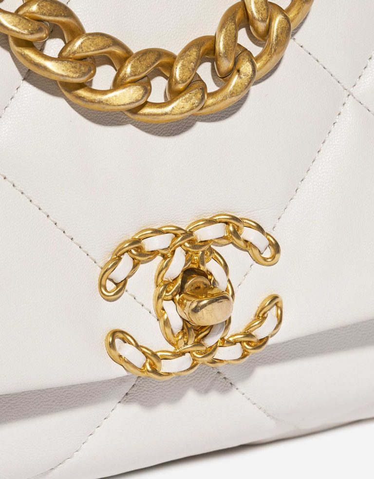 TÚI Chanel 19 Flap Bag Lamb Cream