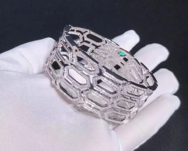 Vòng tay BVLGARI Serpenti Seduttori mắt ngọc lục bảo vàng trắng 18K
