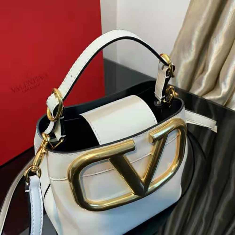 TÚI Valentino Women Garavani Supervee Handbag in Calfskin Leather-White