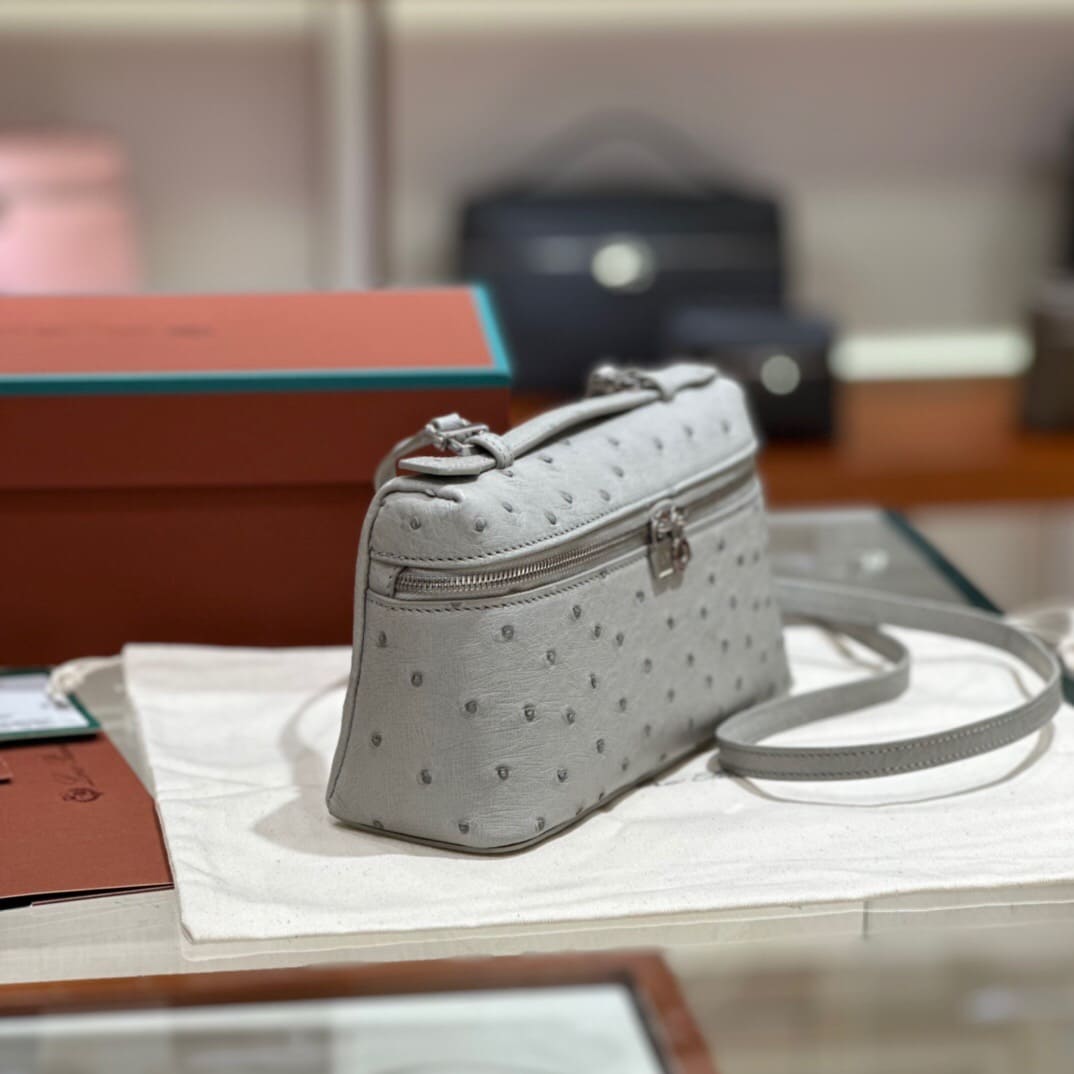 TÚI Loro Piana Women Extra Pocket L27 in Ostrich Leather Elephant da đà điểu(Gía Liên Hệ)