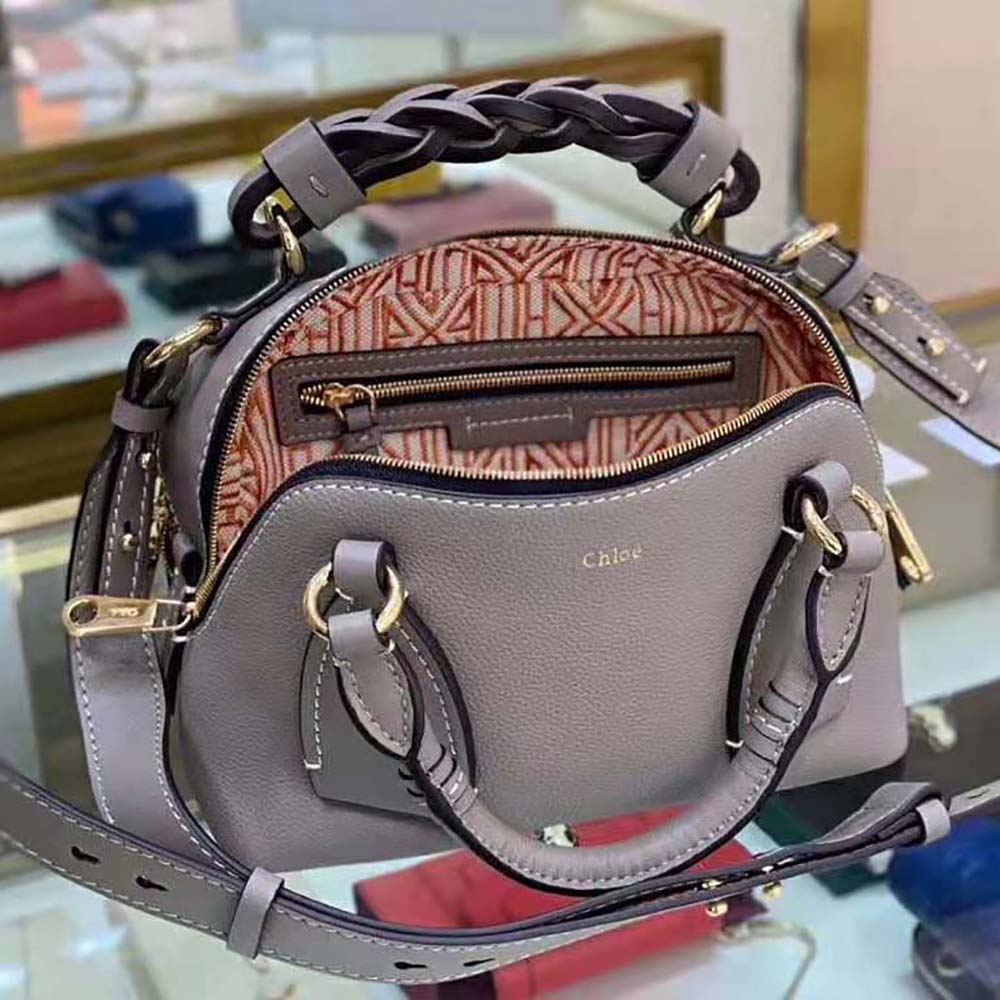 TÚI Chloe Bag in Grained and Shiny Calfskin