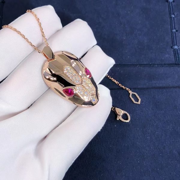 Nhẫn BVLGARI Serpenti Viper Diamond vàng trắng 18K