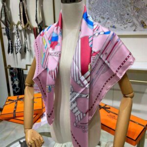 KHĂN Hermes Women Tatersale En Zigzag Scarf 45 in Silk Twill-Pink