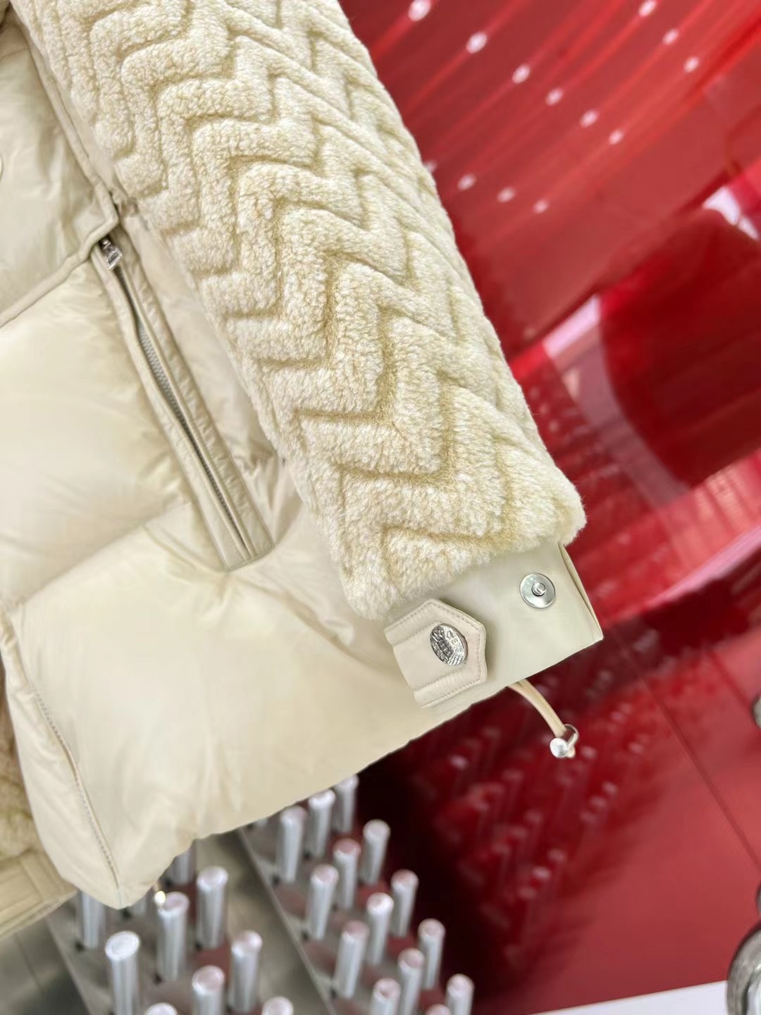 ÁO MONCLER WINTER CREAM FUR DOWN JACKET