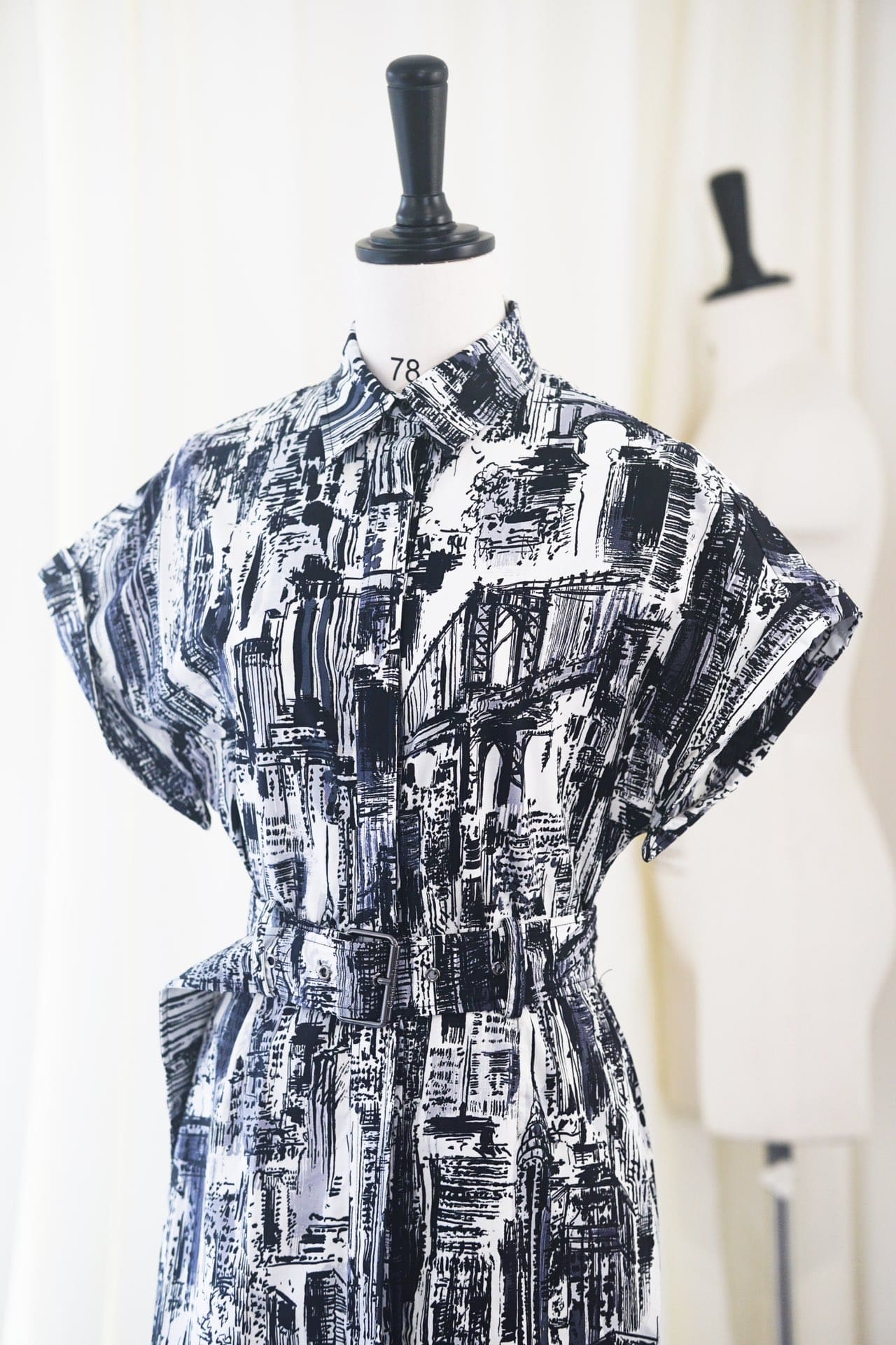 ĐẦM DIOR BLACK AND WHITE MID DRESS High Classy