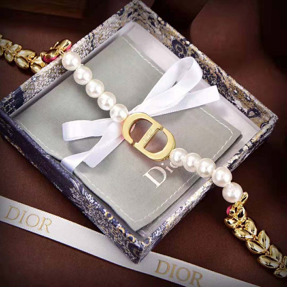 DÂY Dior Women 30 Montaigne Necklace Gold-Finish Metal with White Resin Pearls