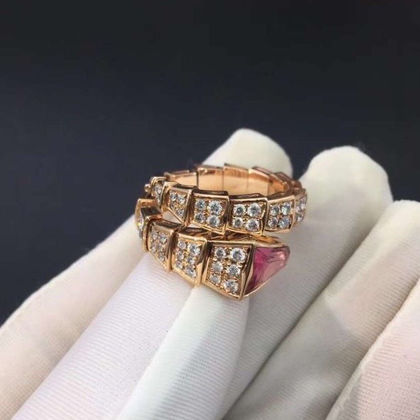 NHẪN BVLGARI SERPENTI RING WITH DIAMOND A RUBY ON HEAD ROSE GOLD 18K
