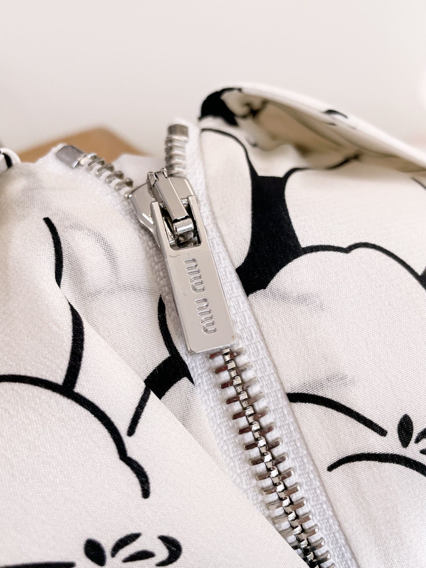 ĐẦM MIU MIU CAMELLIA HOA TRÀ MID DRESS High Classy