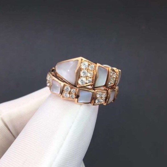 NHẪN BVLGARI SERPENTI RING WITH DIAMOND AND M.O.P ROSE GOLD 18K