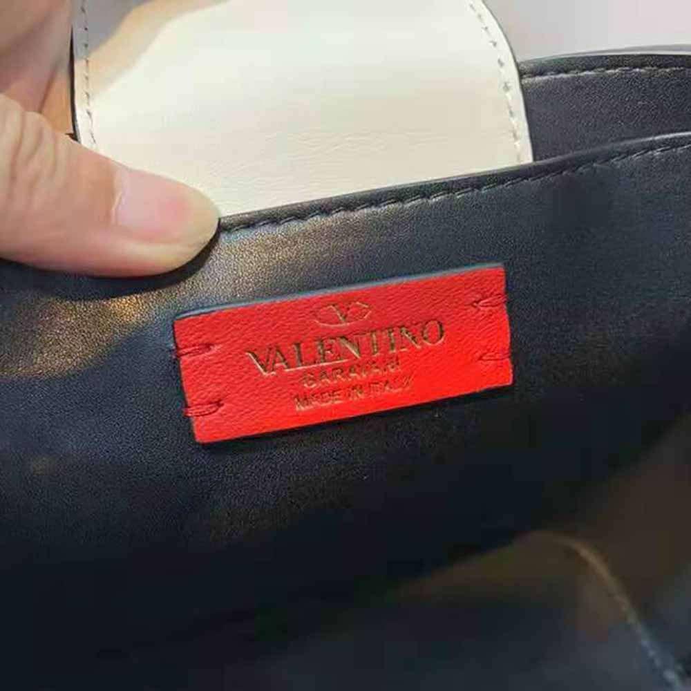 TÚI Valentino Women Garavani Supervee Handbag in Calfskin Leather-White