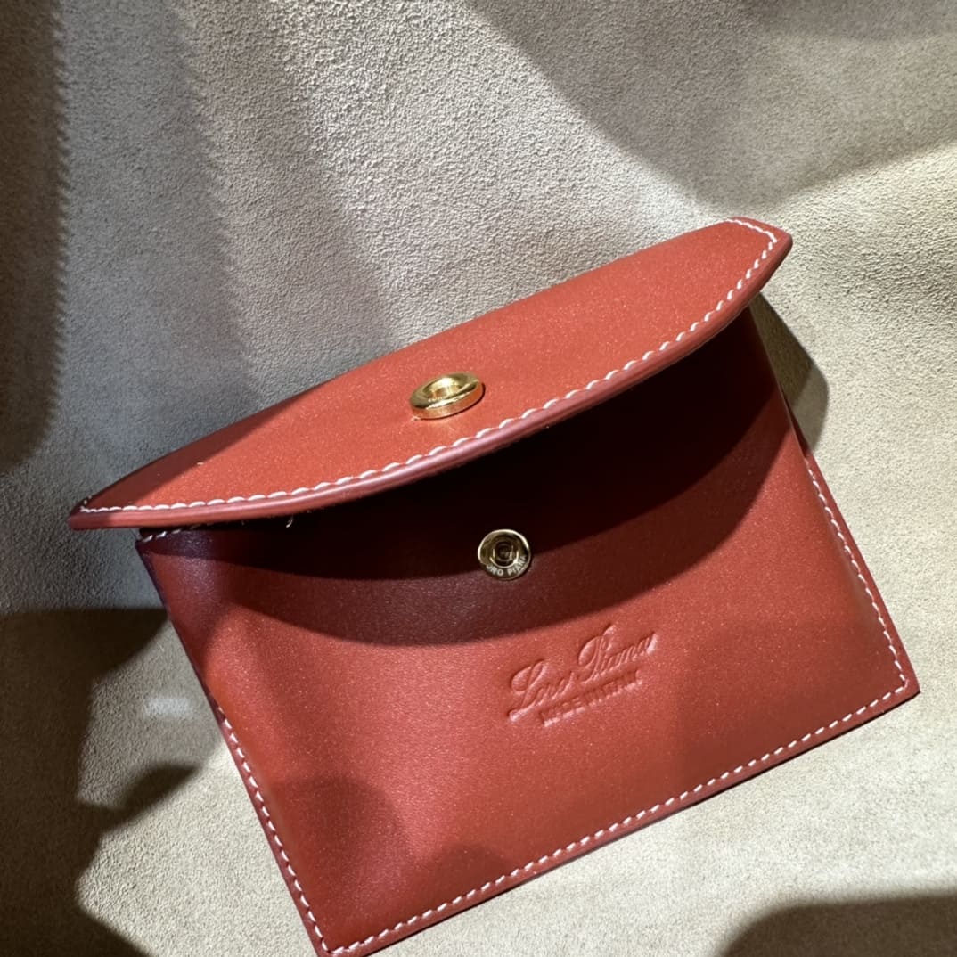 TÚI Loro Piana Women Extra bằng da bê màu nâu đỏ