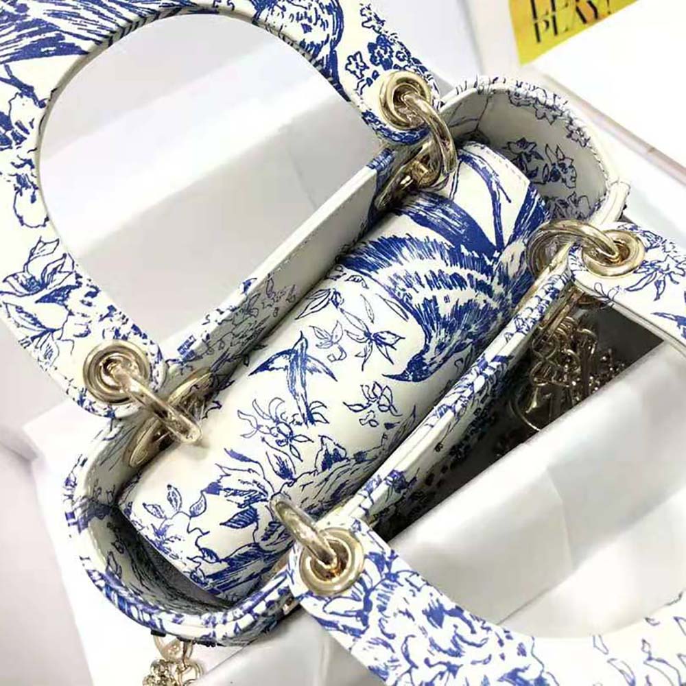 TÚI Christian Dior Dior Bag White Calfskin with Blue-Tone Printed and Bead-Embroidered Dior Jardin D’Hiver Motif