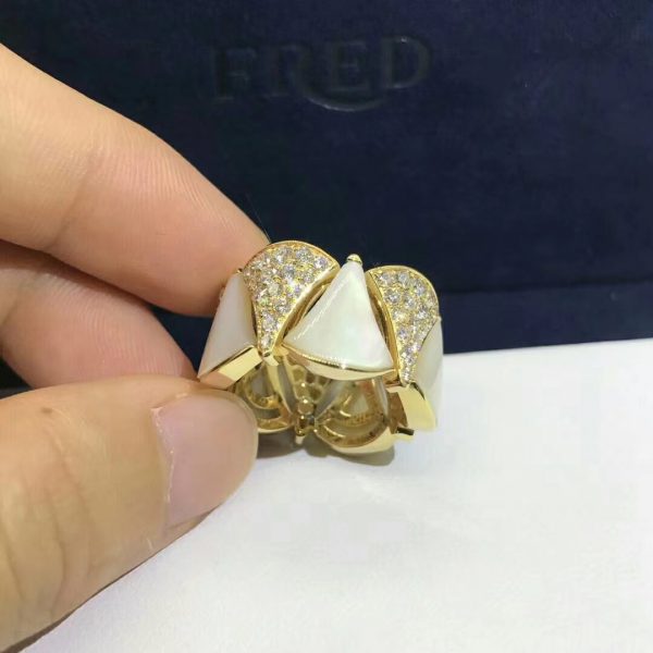 Nhẫn BVLGARI Divas' Dream xà cừ 18k & Nhẫn kim cương 1,51ct vàng vàng 18K