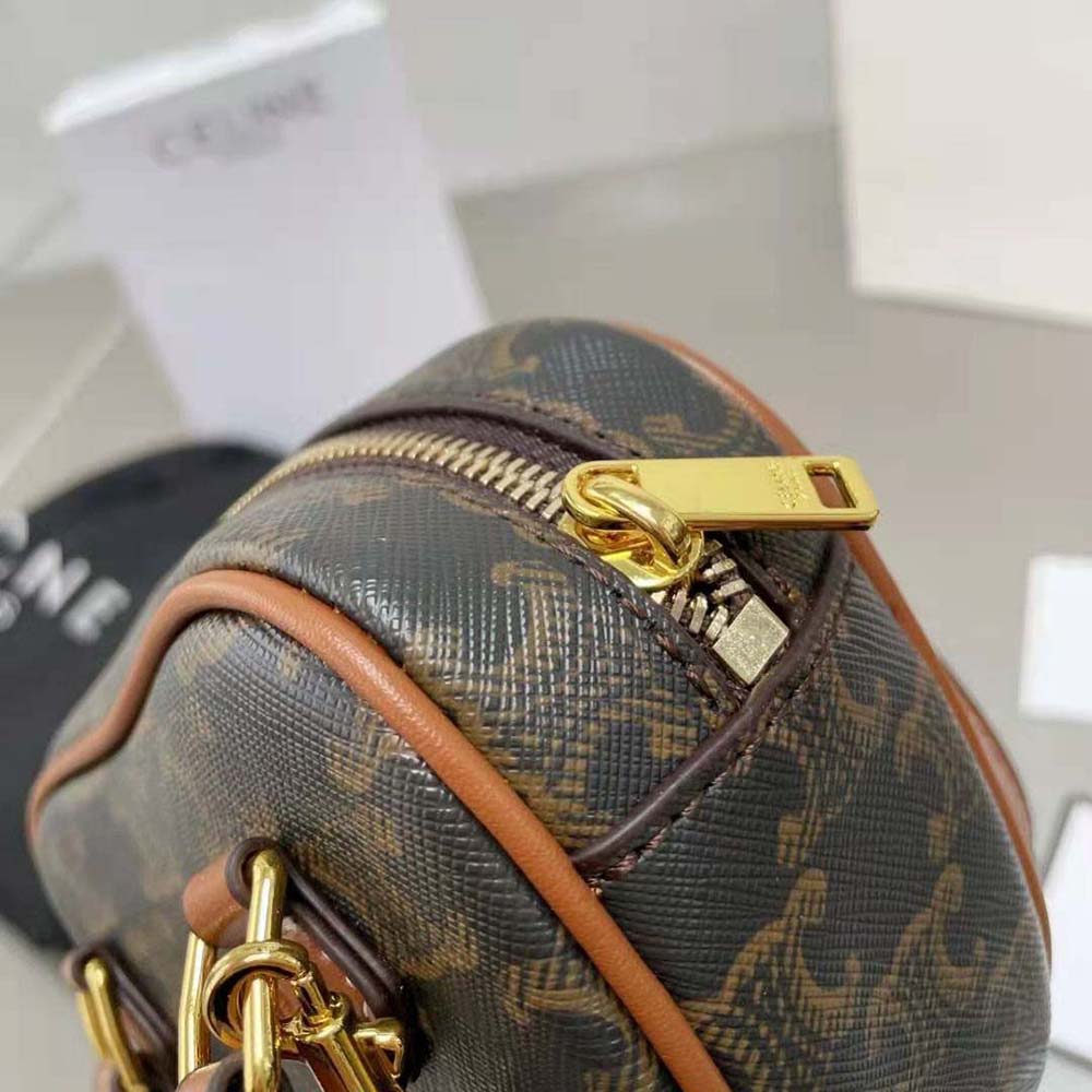 TÚI Celine Women Medium Celine Heart in Triomphe Canvas and Calfskin