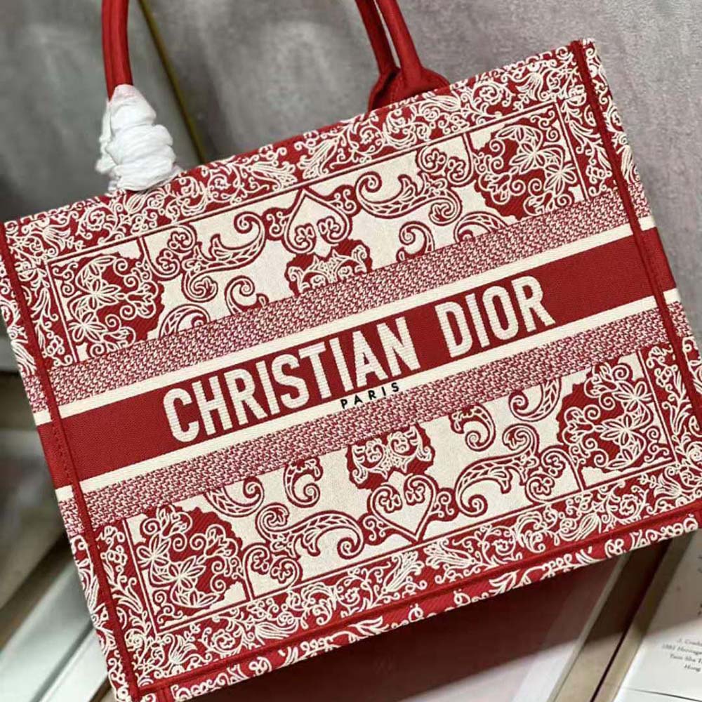 TÚI Christian Dior Book Tote White and Red Dior Bandana Embroidery