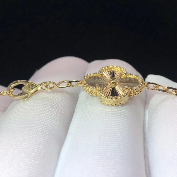 Vòng cổ Van Cleef & Arpels Vintage Alhambra 10 Motifs Guilloché vàng vàng 18K