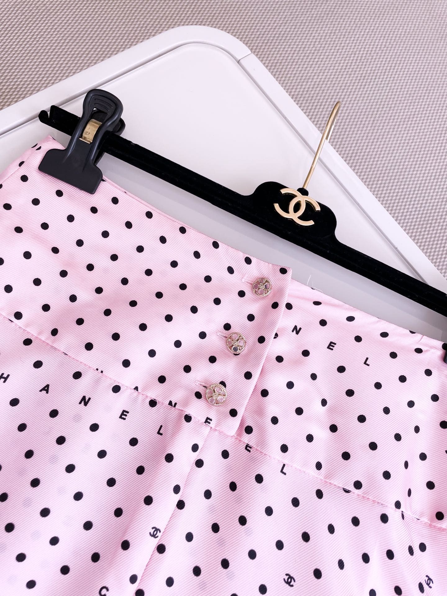 BỘ ĐỒ CHANEL CHẤM BI MÀU HỒNG LONG DRESS High Classy