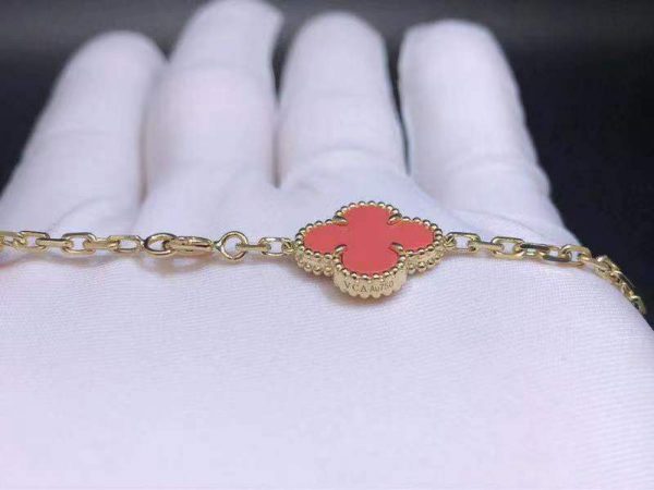Vòng cổ Van Cleef & Arpels Mini Frivole 3 bông hoa vàng hồng 18K