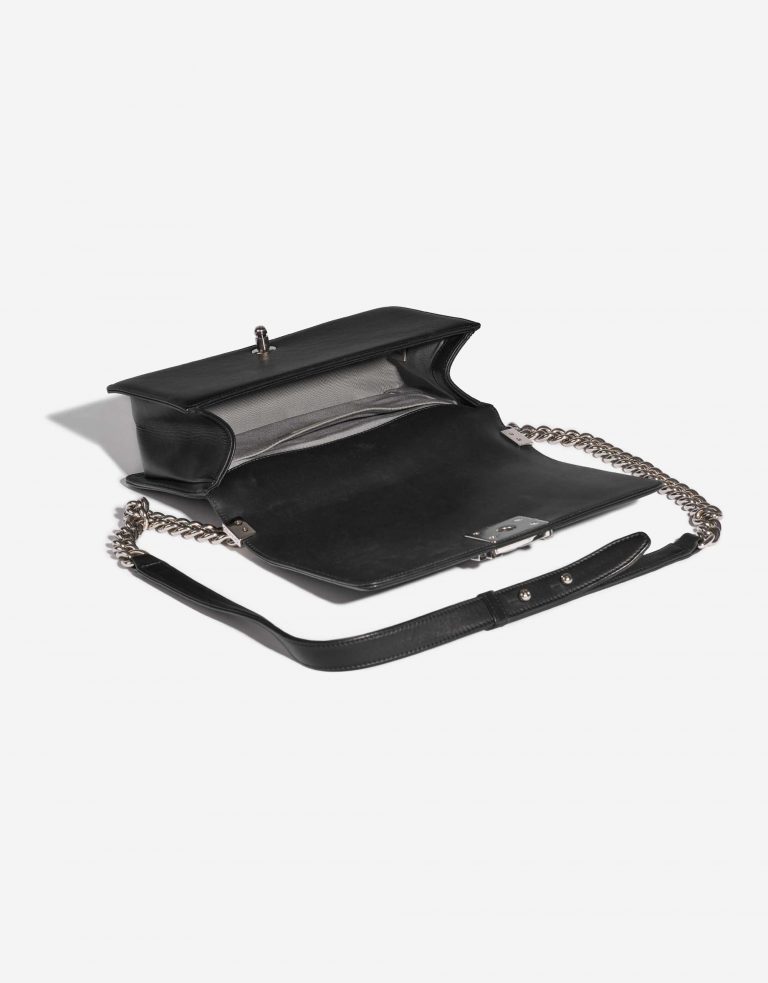 TÚI Chanel Boy Medium Calf Black