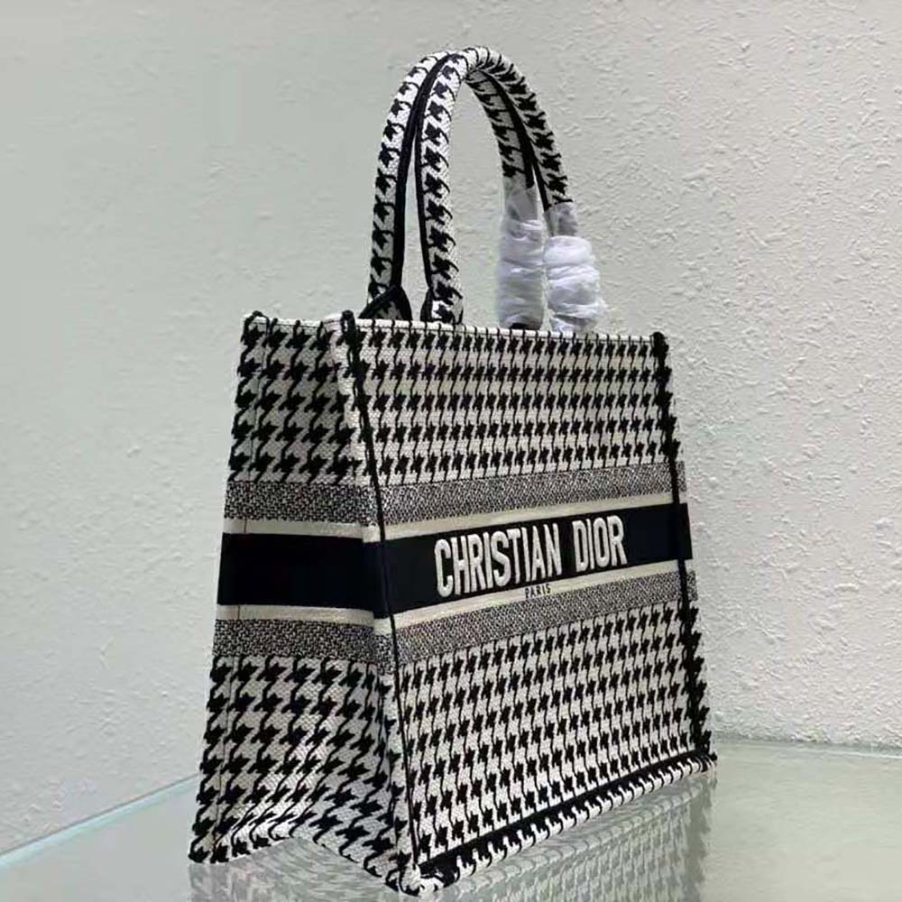 TÚI Christian Dior Book Tote Black and White Houndstooth Embroidery