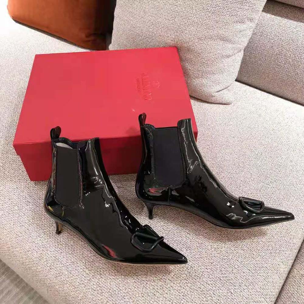 Giày Valentino Women Vlogo Signature Patent Leather Ankle Boot 40mm / 1.6 in
