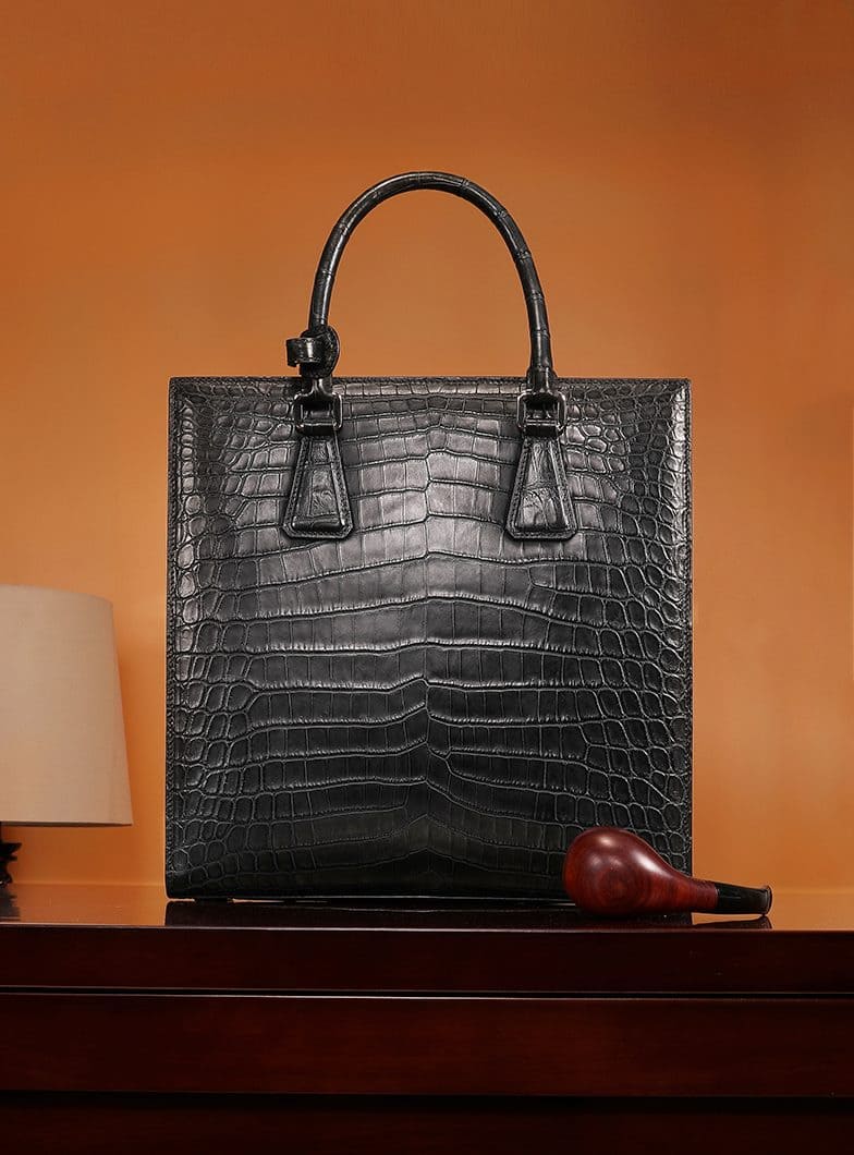 Túi đựng máy tính xách tay dành cho doanh nhân được làm thủ công màu đen