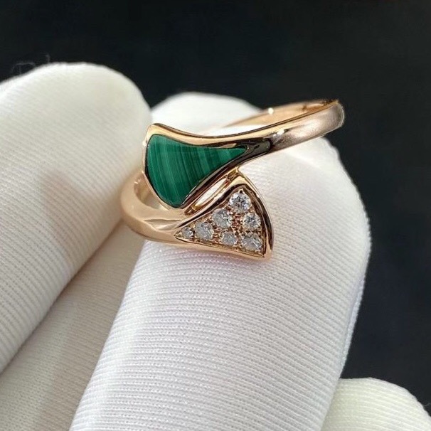 NHẪN BVLGARI DIVAS MALACHITE DIAMOND RING ROSE GOLD 18K