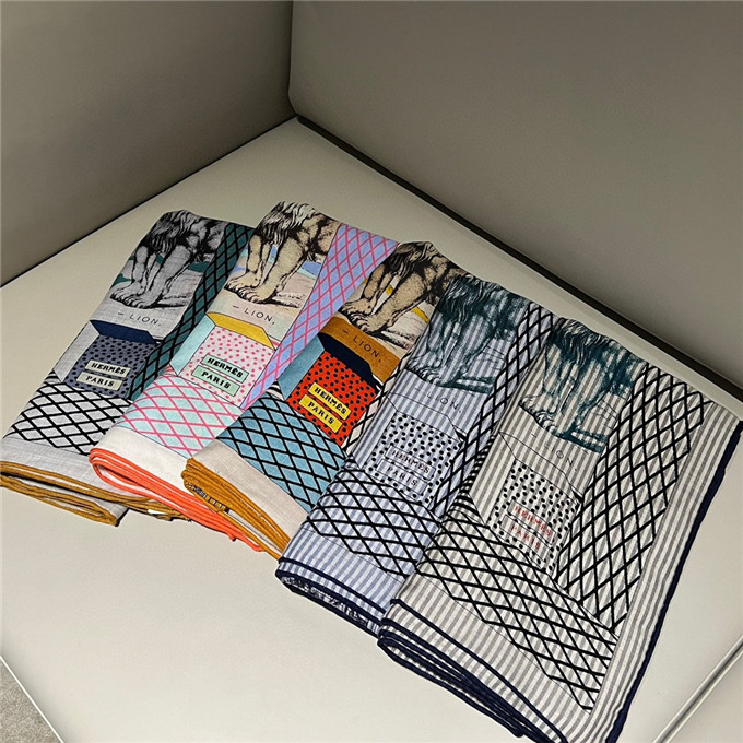 KHĂN Hermes Grand Theatre Nouveau Wool Blend scarf