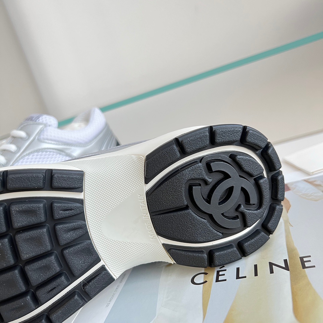 GIÀY CHANEL CC LOGO SNEAKER SHOES