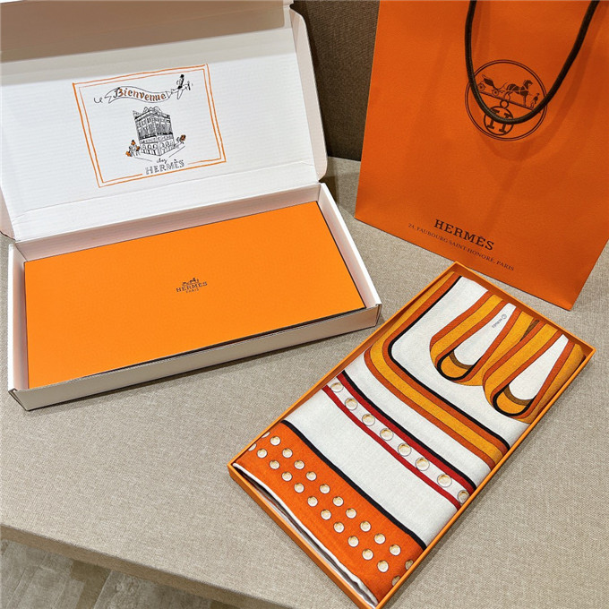 KHĂN Hermes Silk scarf